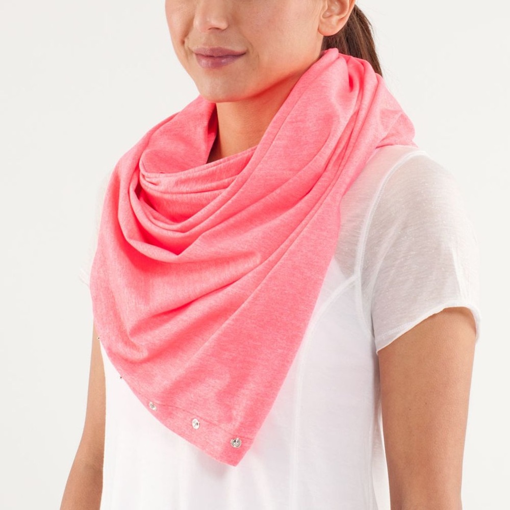 Lululemon FLASH hot pink heathered vinyasa scarf
